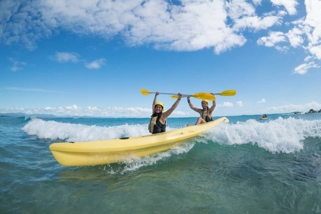 kayaking-tour-byron-bay-surfing