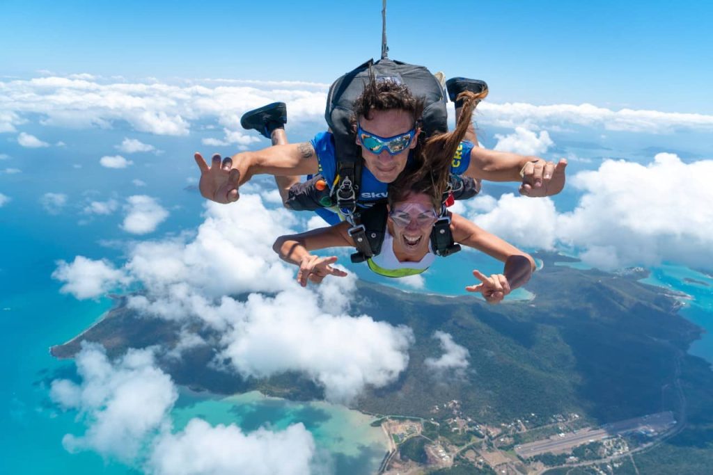 skydive-above-whitsunday-hamilton-island-great-barrier-reef