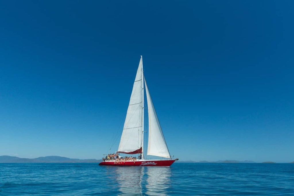 cruise-whitsuday-2-days-the-best-deal-airlie-beach-price-promo