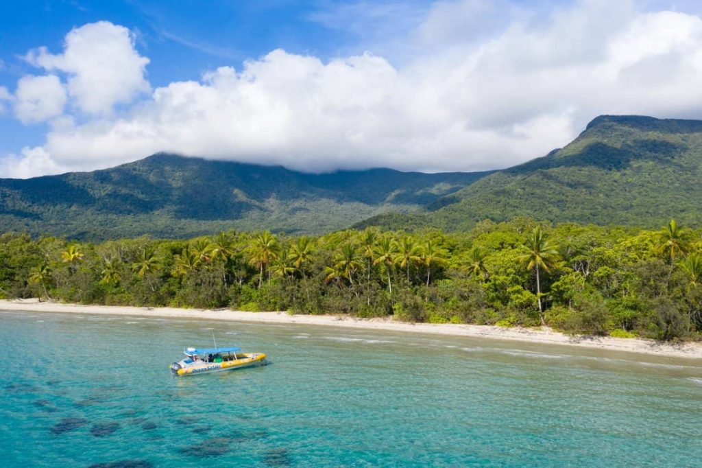 the-best-snorkel-safari-great-barrier-reef-australia