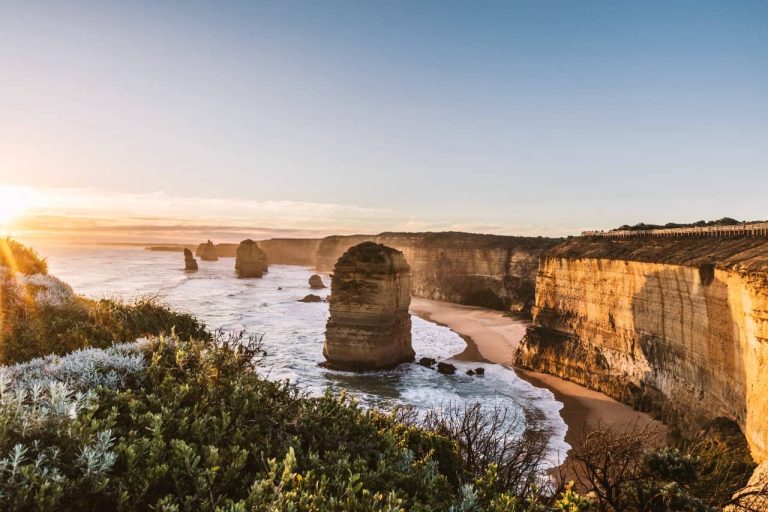 1-day-tour-recommended-12 Apostles-Great-Ocean-Road