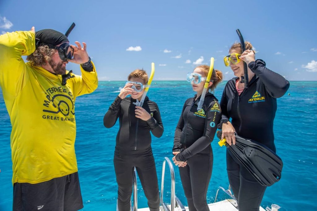 family-snorkelling-tour-cairns-great-barrier-reef-one-day