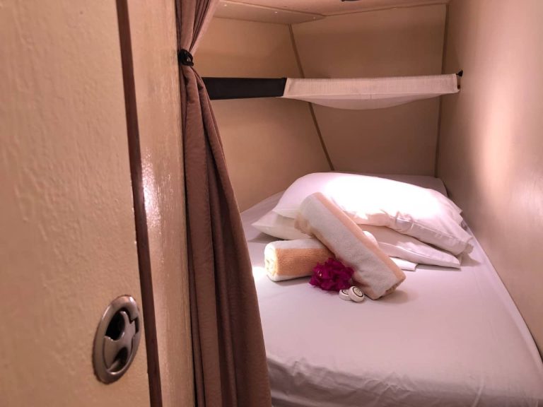 croisière-whitsunday-voile-nuitée-croisière-couple