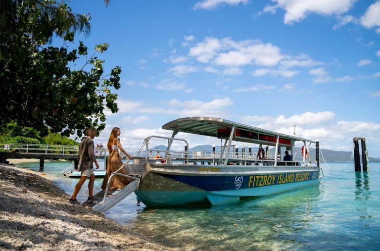 boat-ferry-from-cairns-to-fitzroy-island-price-how-long