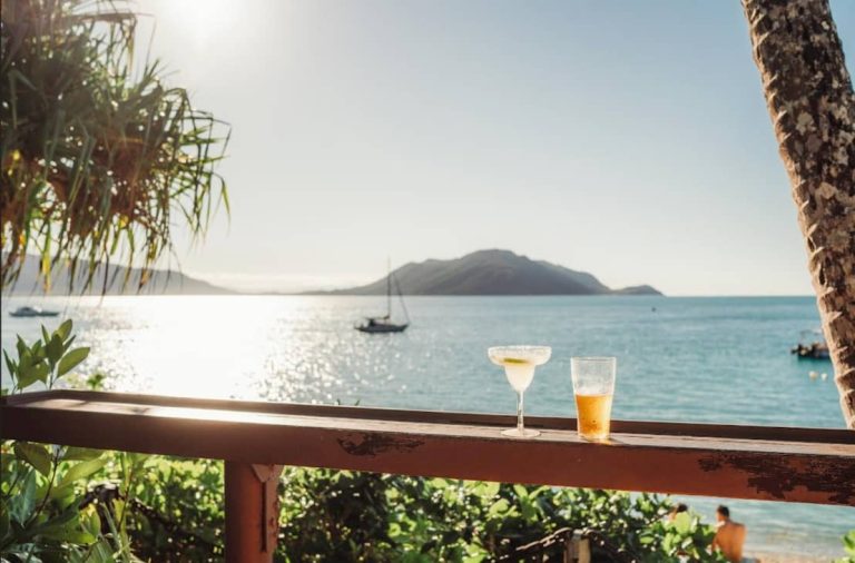 fitzroy-island-drinks-trip-from-cairns-1-day