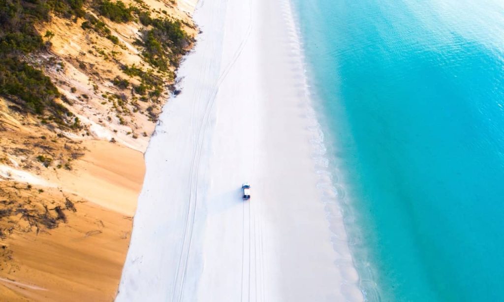 fraser-island-driving-4wd-tour-from-rainbow-beach