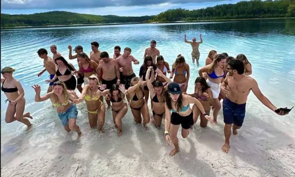 happy-travel-3-days-fraser-island-tour-4x4-k-gari