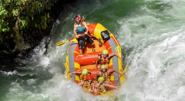 waterfall-rafting-new-zealand-north-island-how-dela-acitvitiy