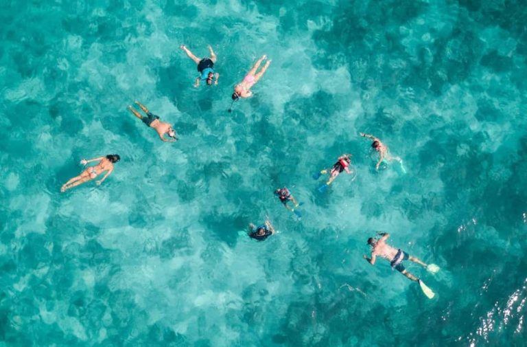 fitrozy-island-great-barrier-reef-snorkeling-reef-diving