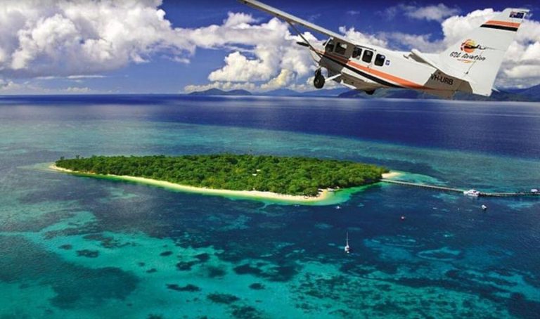 green-island-tour-scenic-flight-great-barrier-reef-from-cairs