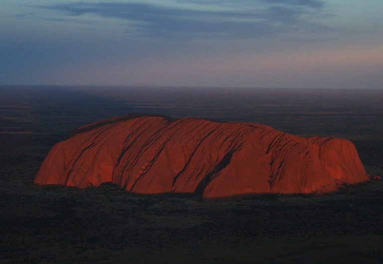uluru- scenic -flight-kata- tjuta- helicoper-activity