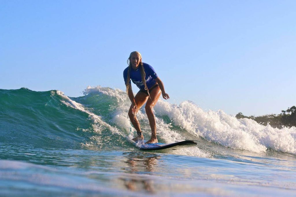 woman-surfer-australia-beach-surf-lesson-price