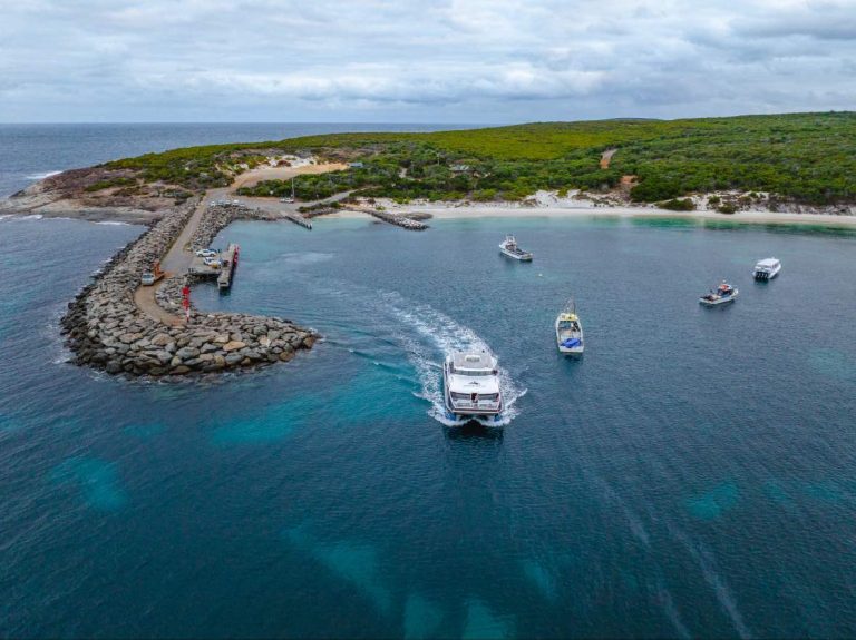 bremer-bay-cruise-day-tour-boats