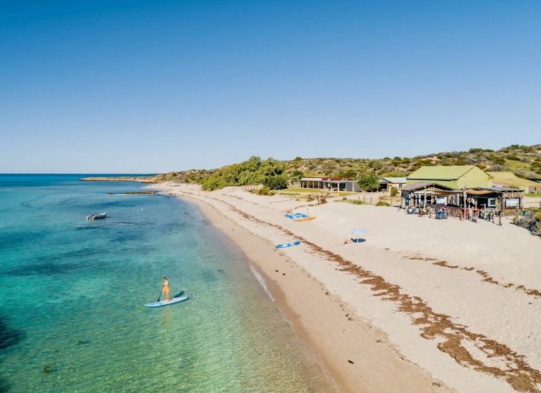 4x4-beach-western-australia-perth-emotuh-itinerary