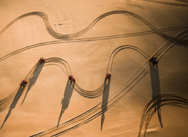 highest-sand-dune-southern-hemisphere-australia-port-stehphens-ride-quads