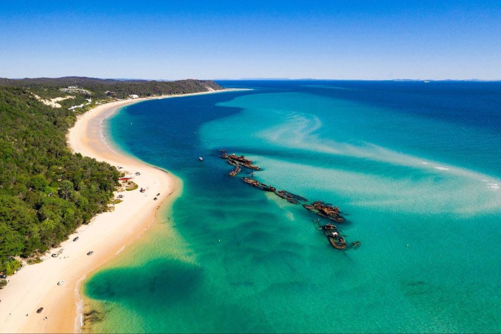 moreton-island-tour-cruise-tangalooma-wrecks-snorkeling-from-brisbane-from-gold-coast